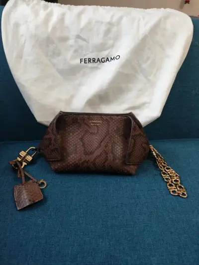 Clutch Salvatore Ferragamo - miniatura 1