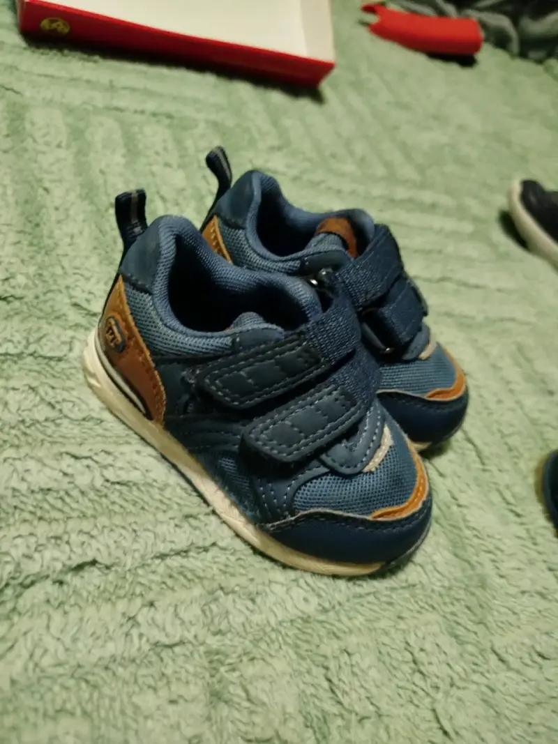 Zapatillas deportivas azul para niños - 2