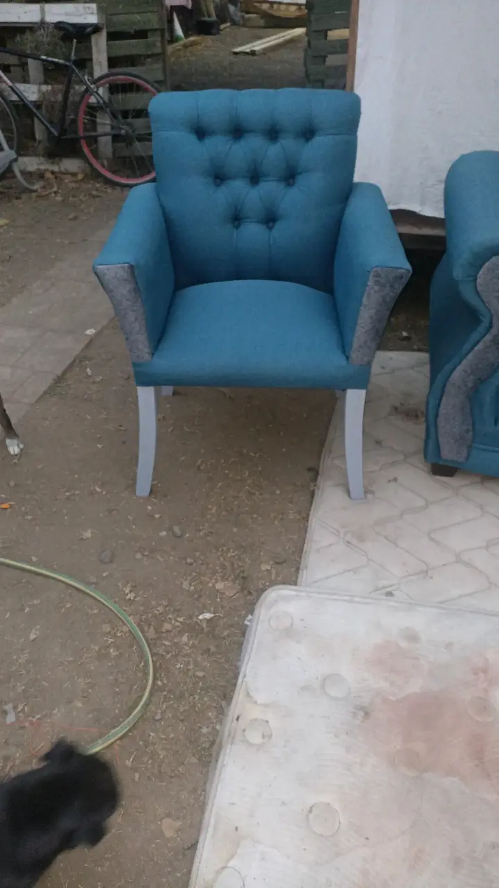 Sillón azul moderno - 1