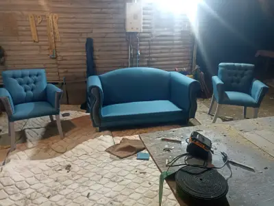 Sillón azul moderno - miniatura 3