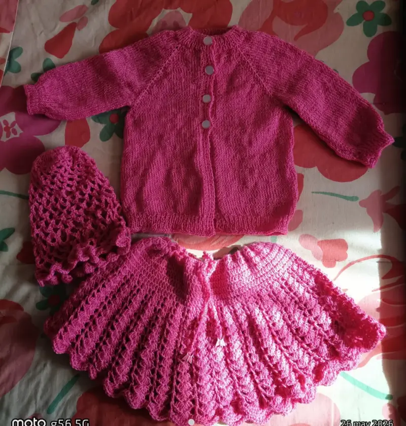 Conjunto tejido para bebé rosado - 1