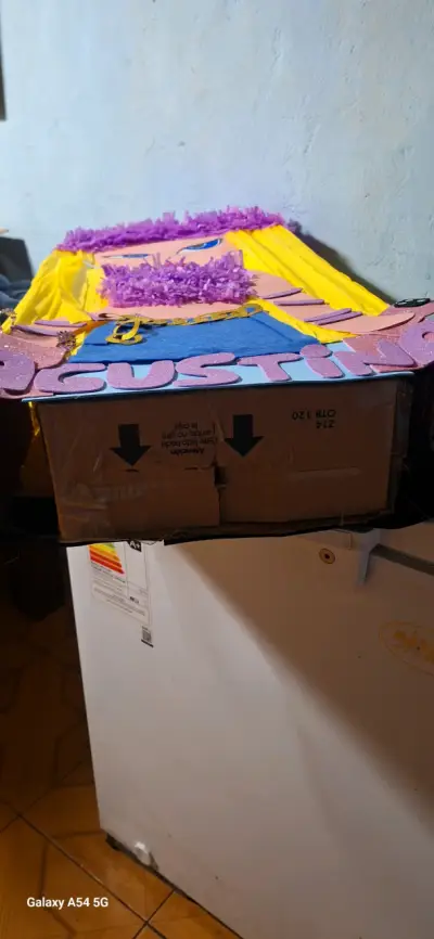 Piñata bratz - miniatura 5