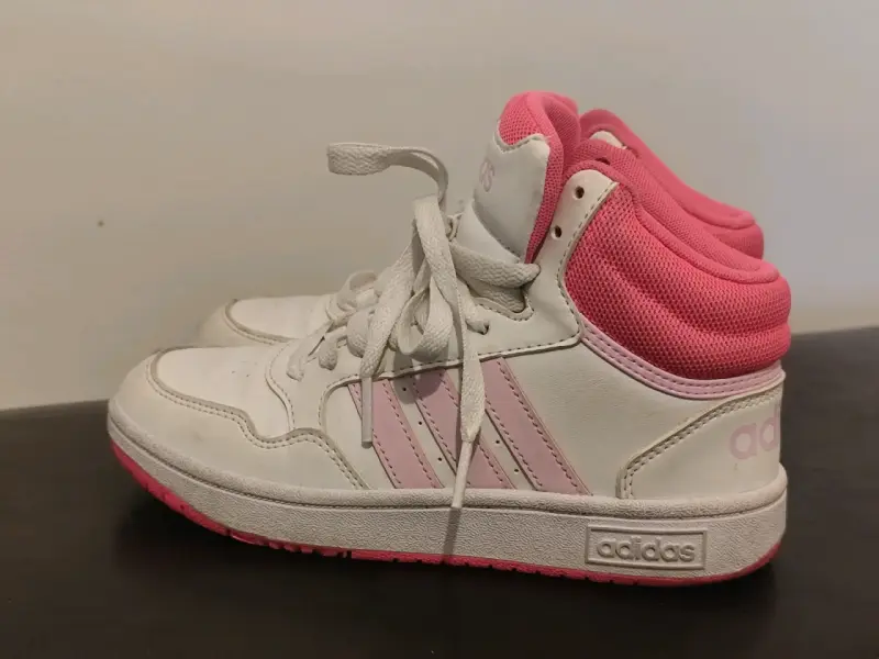 Zapatillas deportivas blancas y rosadas - 6