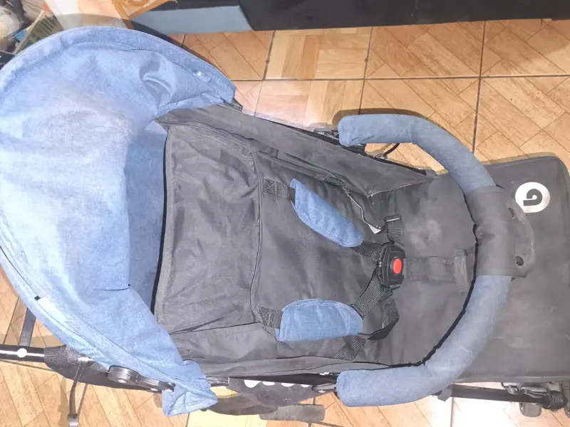 Coche de bebé azul - 2