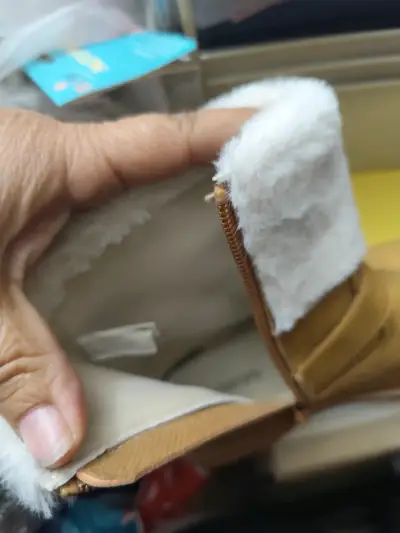 Botas abrigadas con forro de felpa - miniatura 4