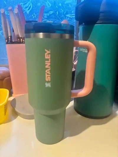 Taza térmica Stanley verde - miniatura 1