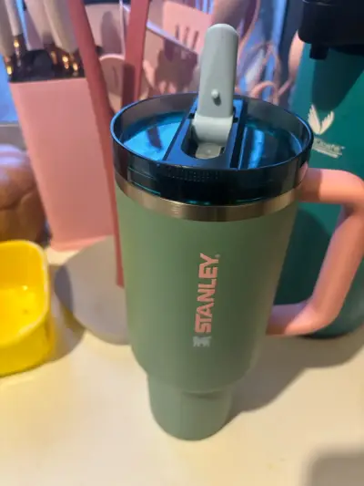 Taza térmica Stanley verde - miniatura 3