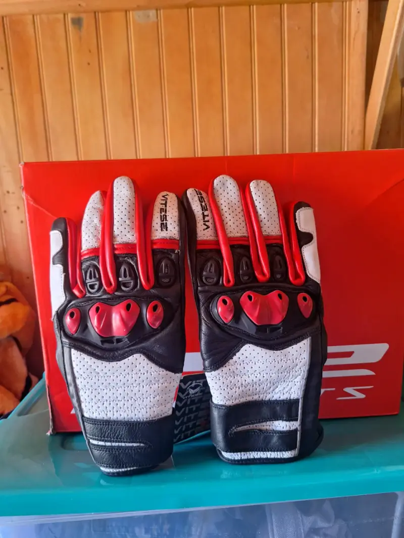 Casco y guantes moto LS2 - 5