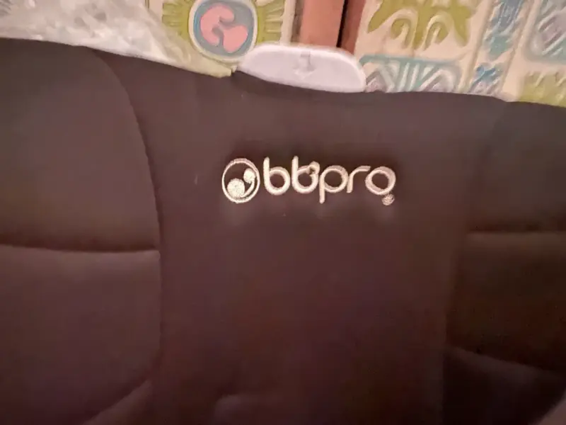 Silla de auto infantil negra - 3