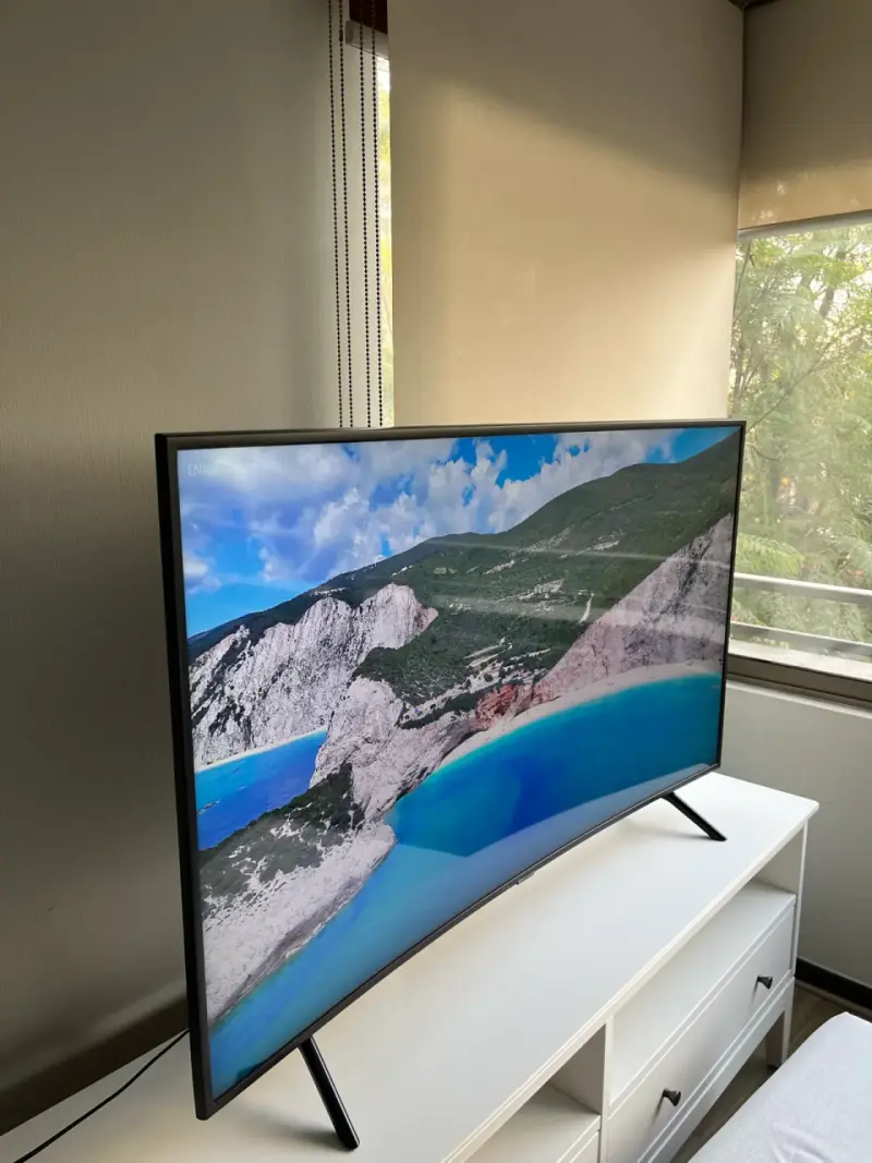 Televisor Samsung curvo LED 55 pulgadas - 2