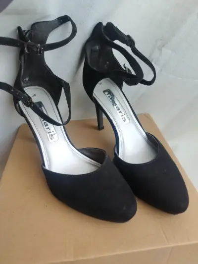 Botines negros de tacón alto - miniatura 4