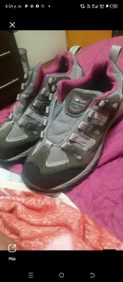 Bototos deportivos unisex negras y rosadas - miniatura 1