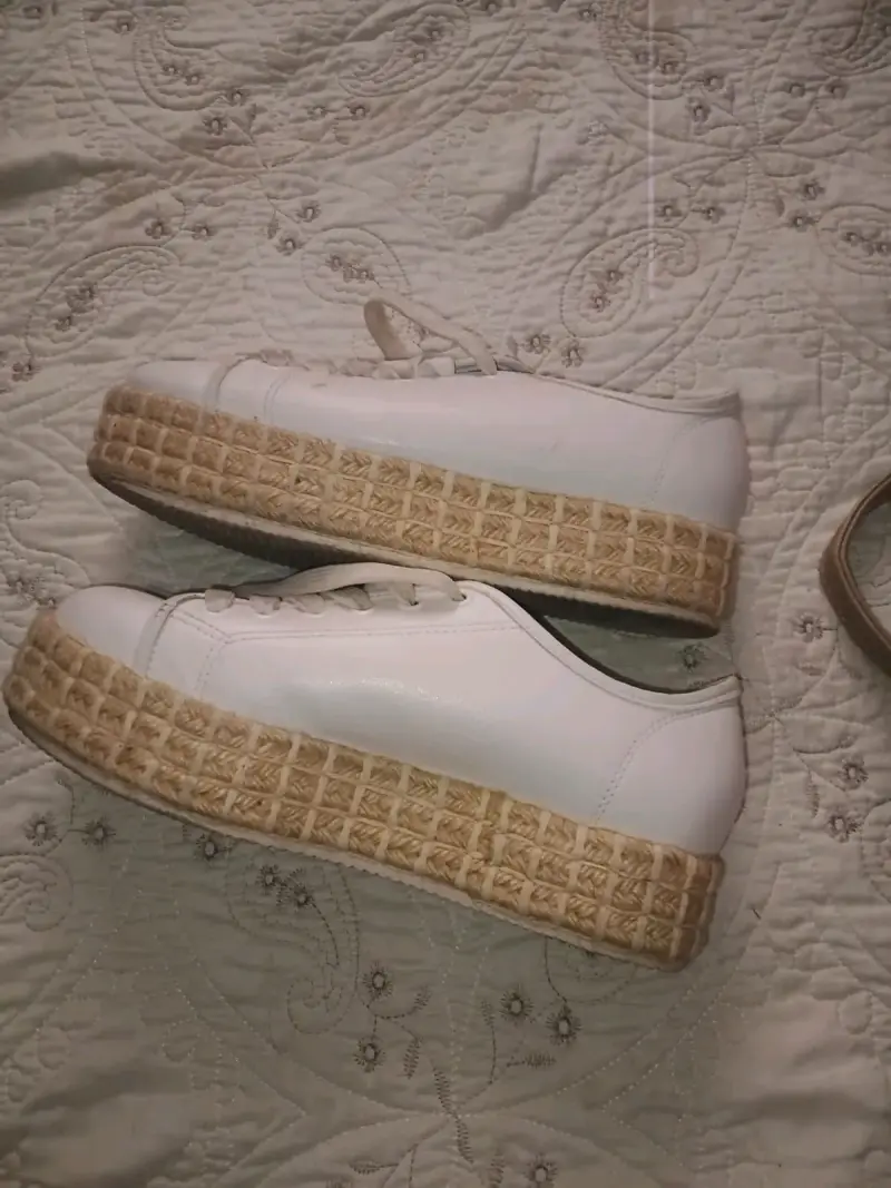 Zapatos beige con plataforma - 3