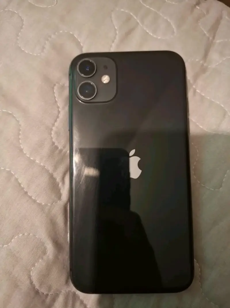 Iphone 11 en buen estado - 2