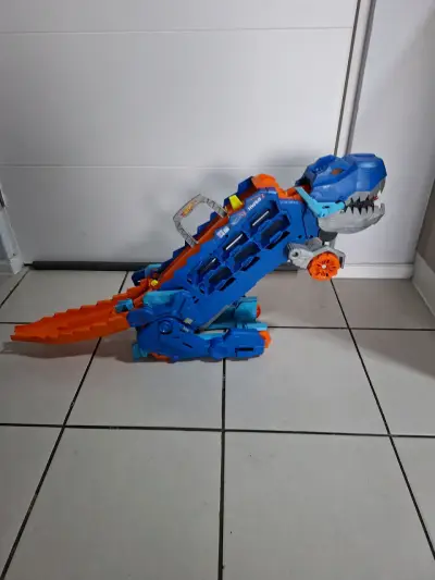Camión de juguete Hot Wheels - miniatura 2