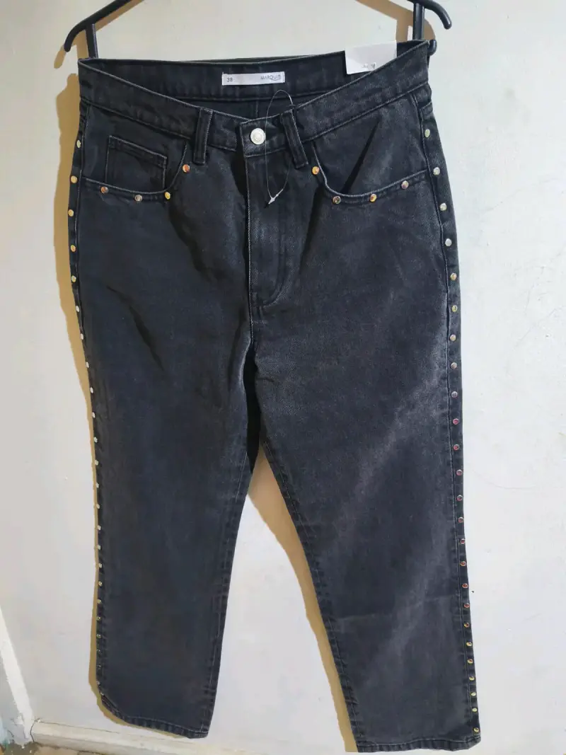 Jeans negros con brillantes - 3