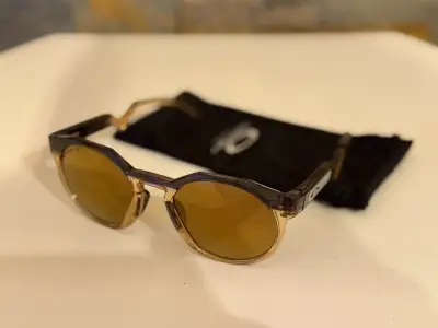🕶️ Oakley HSTN Originales – Color Café 🤎 - miniatura 3