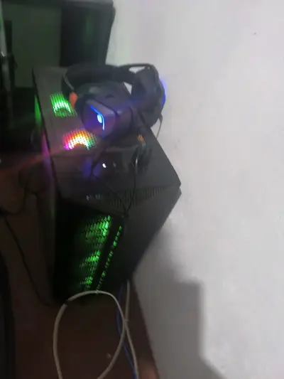 Computador de escritorio - miniatura 3