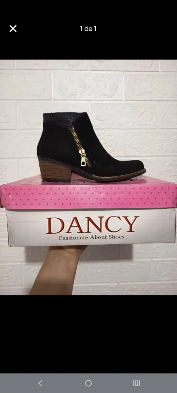 Botines negros con cierre