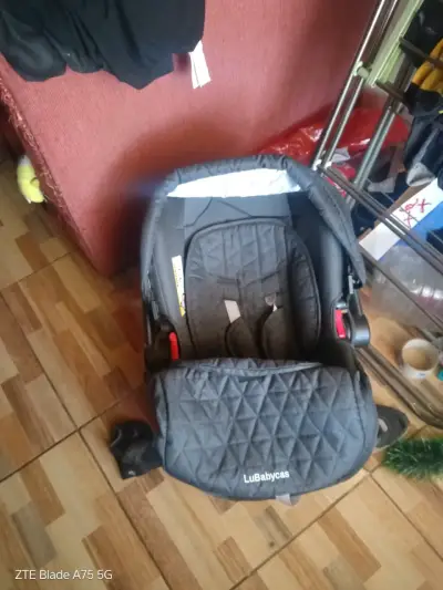 Silla de Coche para bebé gris y mochila mudador - miniatura 5