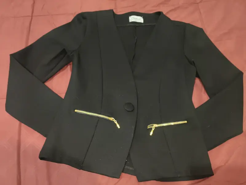 Blazer negro con cremallera - 2