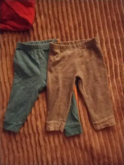 Conjunto de ropa infantil con capucha - miniatura 3