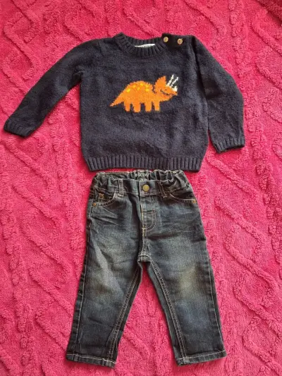 Conjunto infantil chaqueta y jeans - miniatura 5