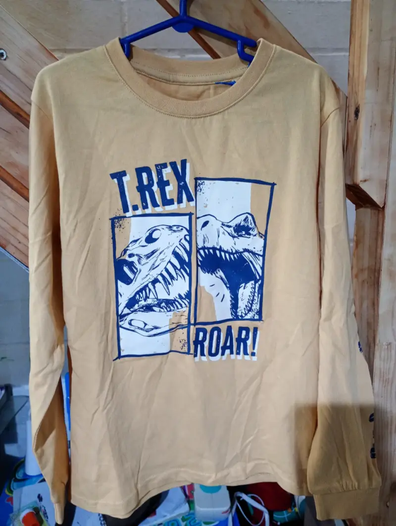 Polera infantil T-Rex beige y de niña - 1