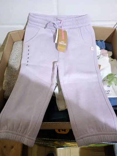 Pantalones de mezclilla con lazo niña - miniatura 5