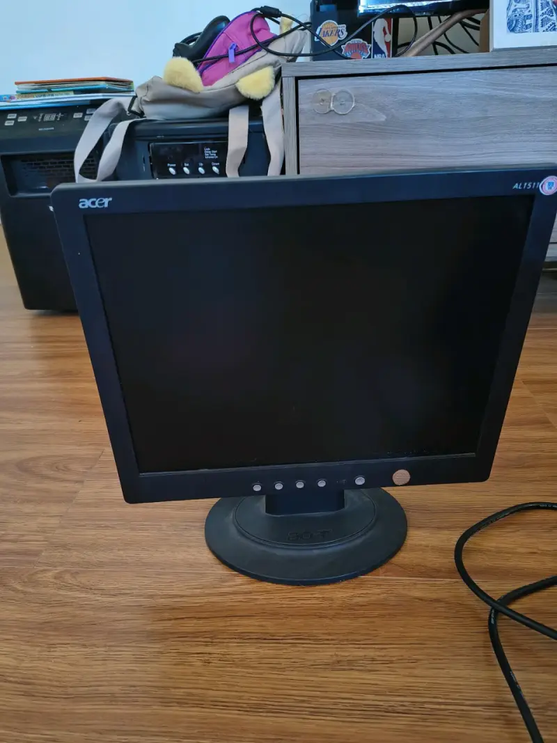 Monitor Acer 15 pulgadas usado