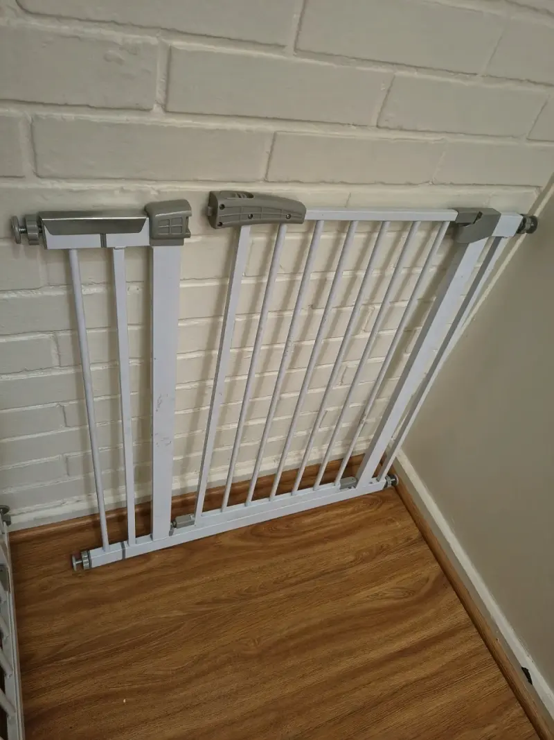 Reja de seguridad para puertas infanti - 1
