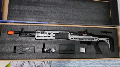 Réplica de fusil airsoft negro - miniatura 2