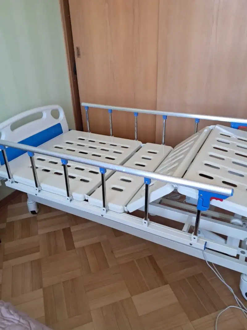 Cama clínica ajustable - 2