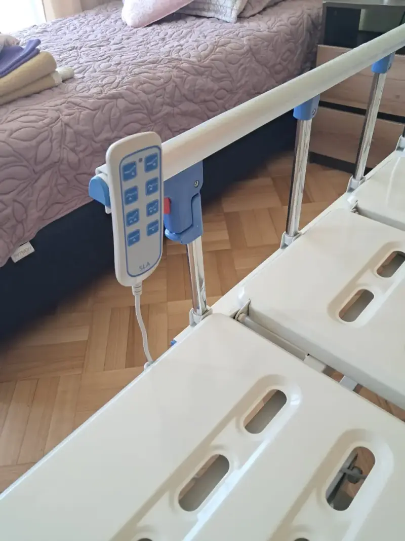 Cama clínica ajustable - 4
