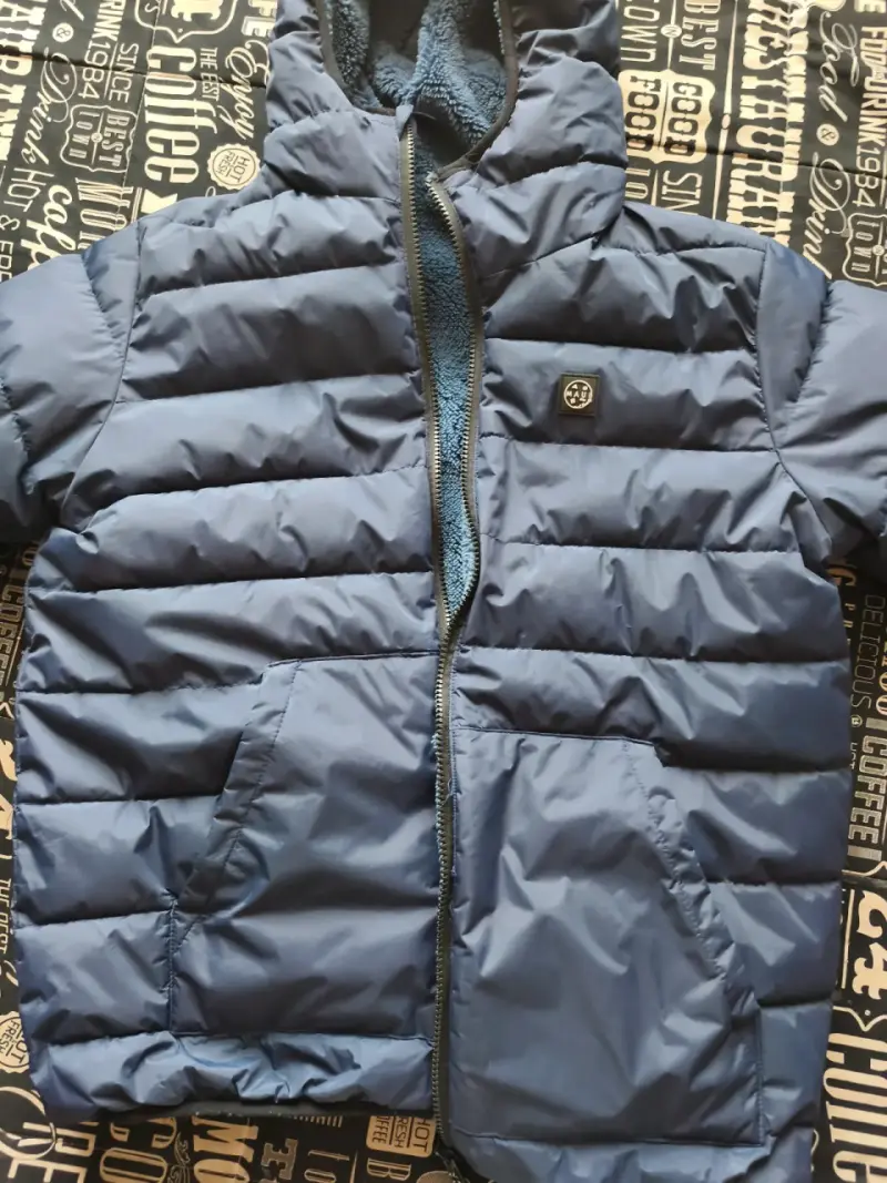 Chaqueta azul marca Maui - 2