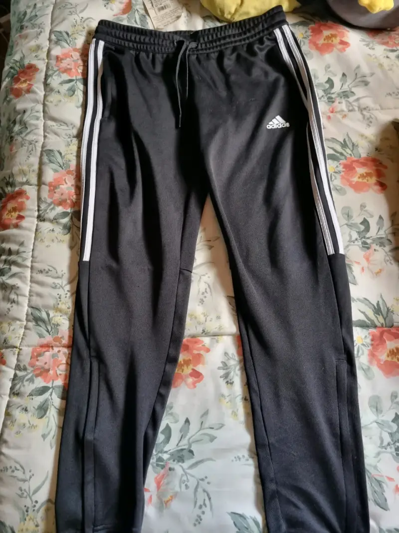 Pantalón deportivo negro Adidas