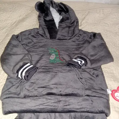 Conjunto polar gris con capucha - miniatura 2