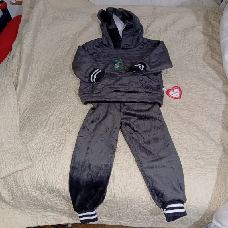 Conjunto polar gris con capucha - 3