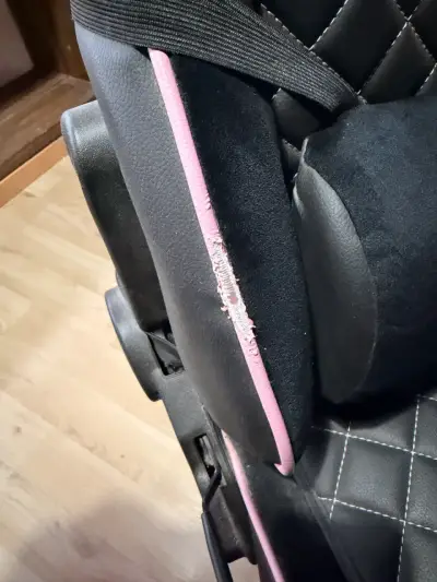 Silla gamer negra Cougar - miniatura 4