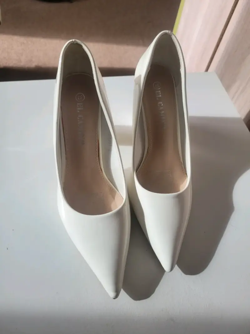 Zapatos de tacón blancos - 1