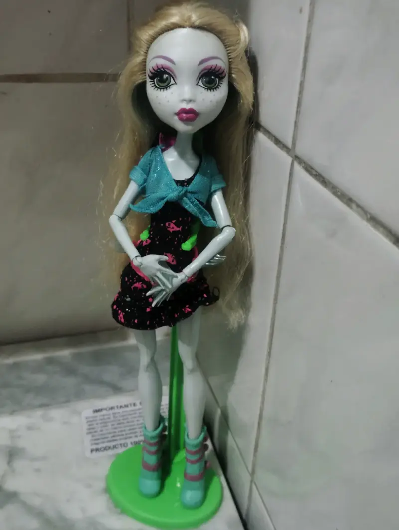 Muñeca Monster High Lagoona blue - 3