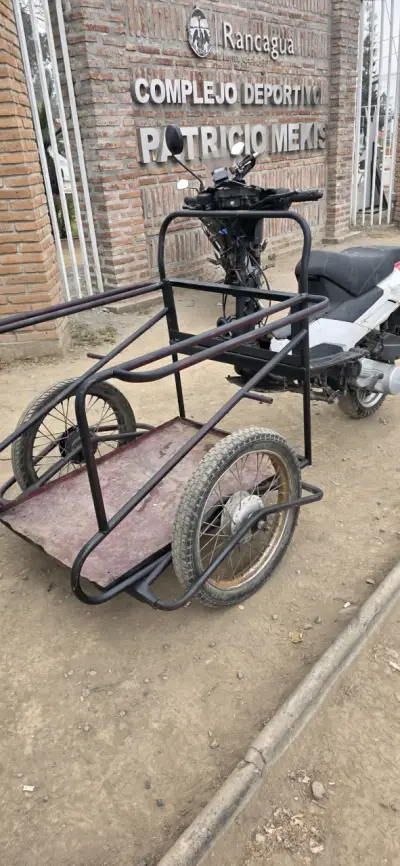 Mototriciclo 2027 - miniatura 3