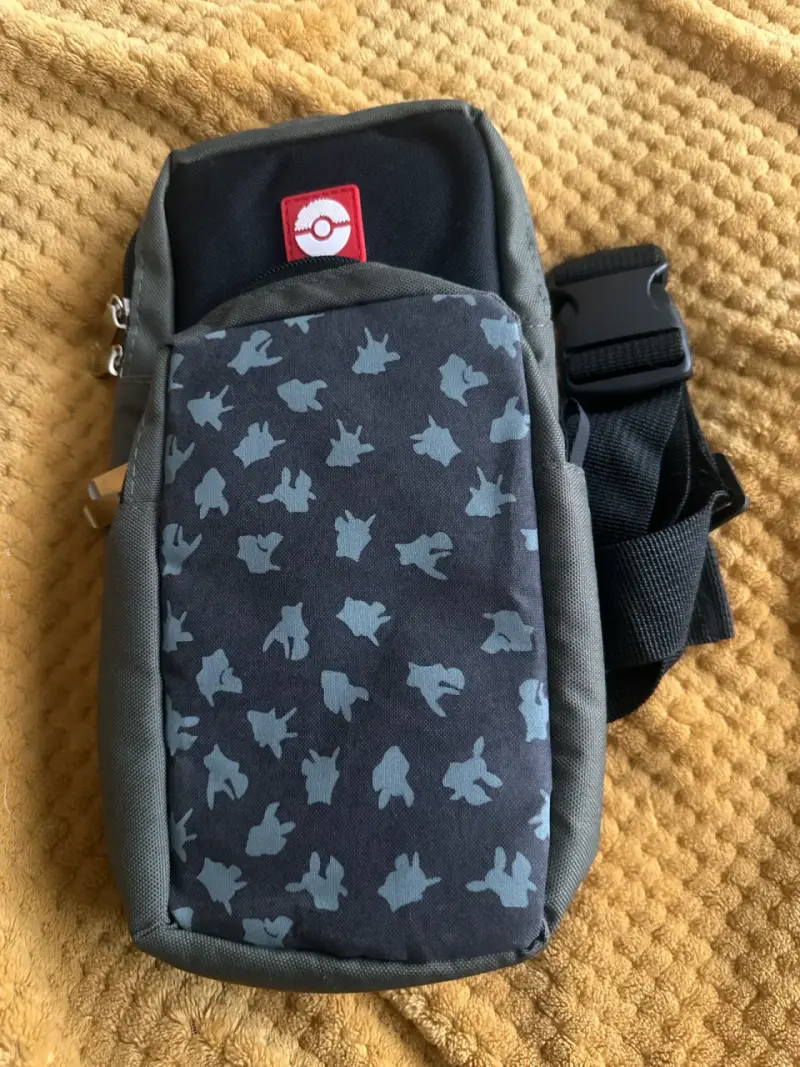 Riñonera pata nintendo pokemon