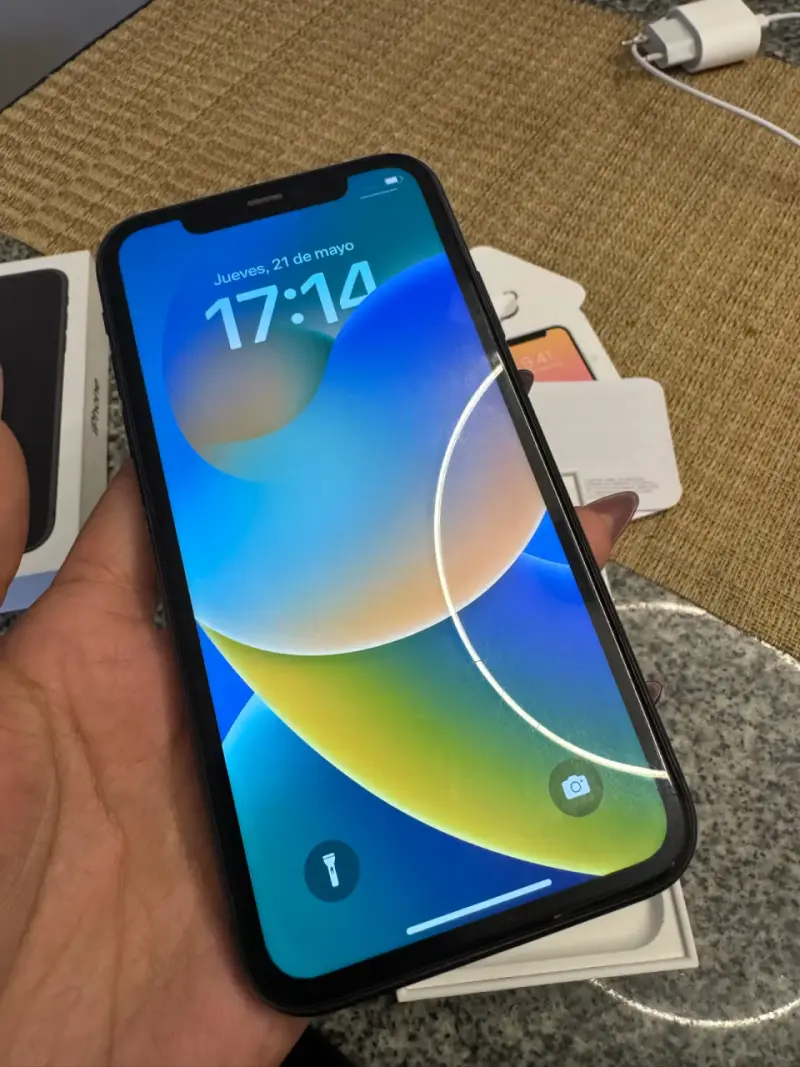 iPhone 11 64 gb - 1