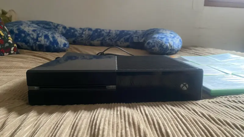 Consola Xbox One + Control Xbox series + 12 juegos - 1
