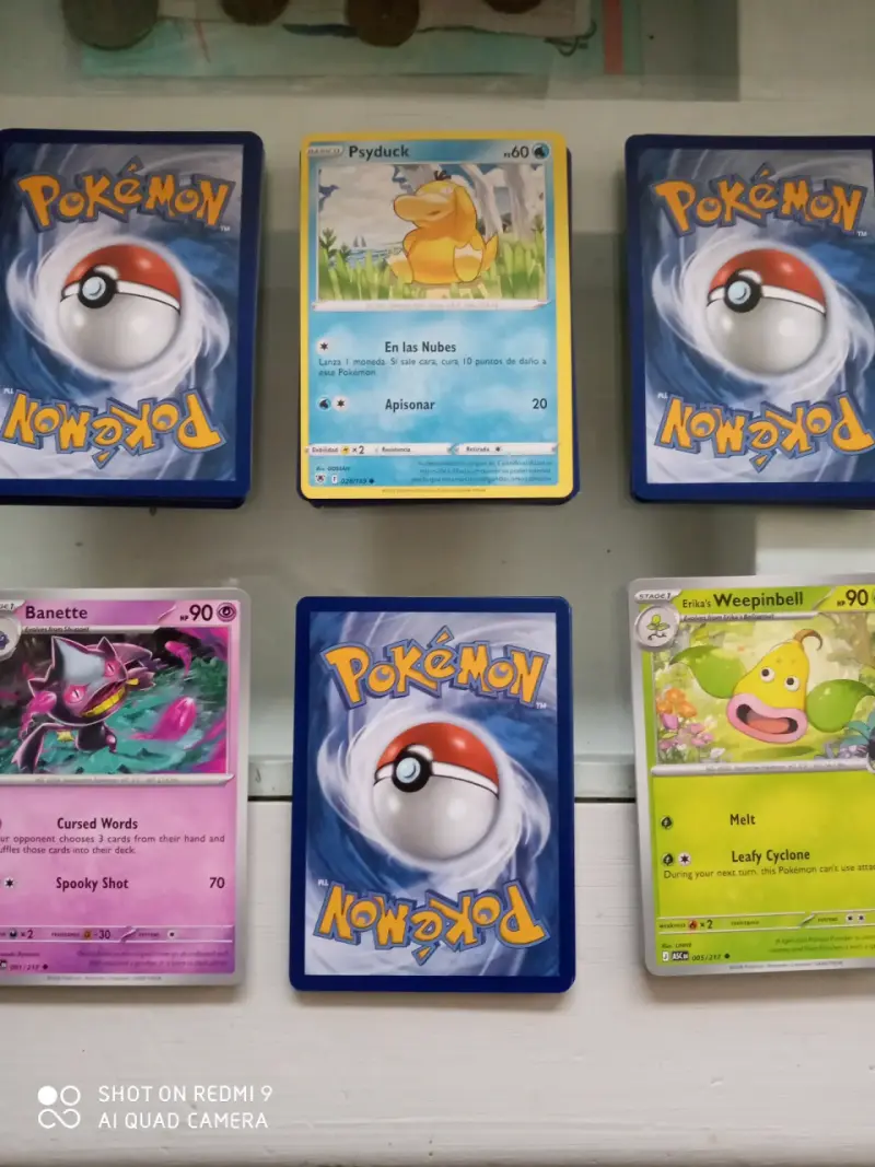 Carta Pokémon coleccionable - 2