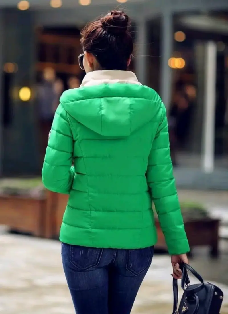 Chaqueta talla S/M verde ajustada con capucha - 2