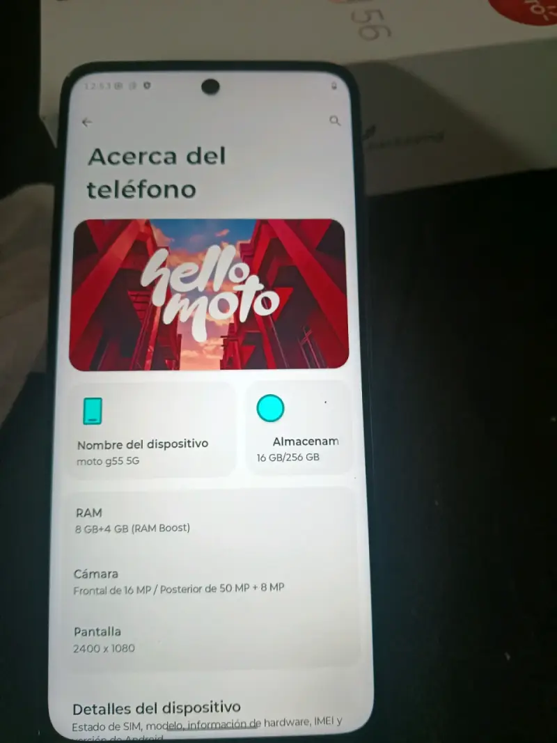 Smartphone Motorola con accesorios - 4