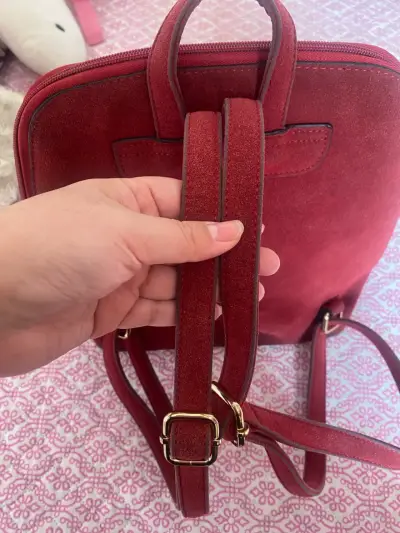 Mochila estilo moderno rojo - miniatura 2