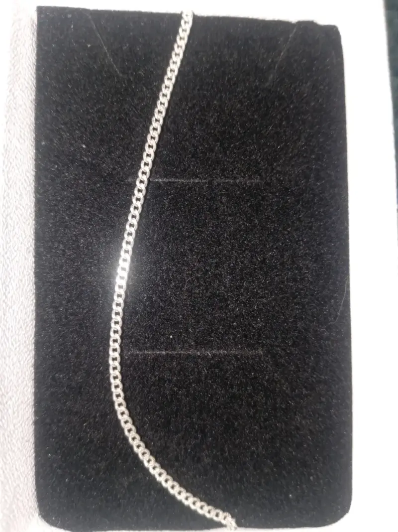 Cadena de plata brillante